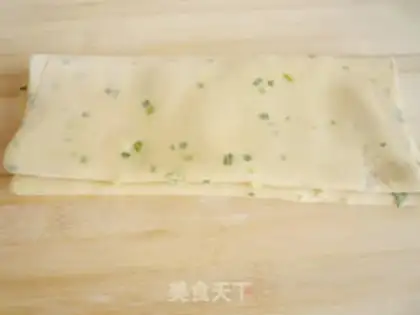 Make Crispy onion oil biscuits step 11