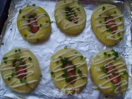 Make sausage bun step 9