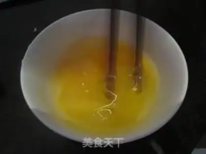 Make chives scrambled eggs step 4