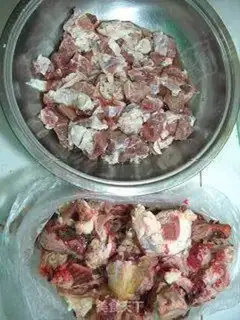 Make Original beef bone hotpot step 0