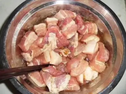 Make Egg yolk meat dumplings step 1