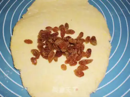 Make raisin scone step 3