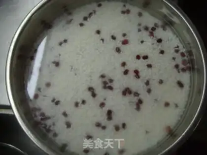Make Red bean jujube fragrant brown step 1