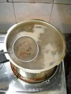 Make Original beef bone hotpot step 6