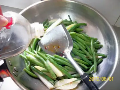 Make Roasted potato and sword beans step 4