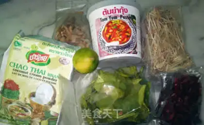Make tom yum soup step 1