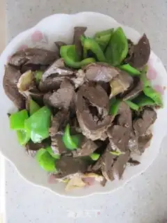 Make stir-fried pork heart with green pepper step 8