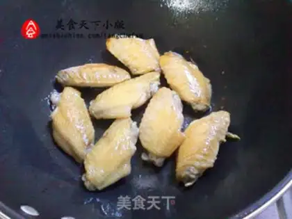 Make Japanese Braised Chicken Wings with Plum Blossom step 2