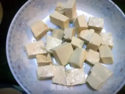 Make Chinese cabbage and tofu soup step 1