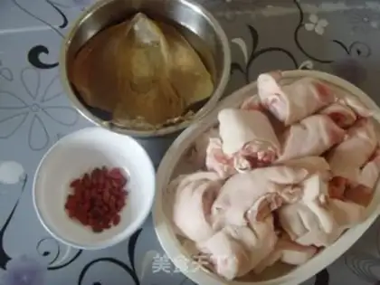Make Stewed pork knuckle step 0
