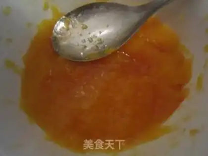Make Pumpkin black sesame rice dumplings step 1
