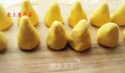Make corn wowotou step 3