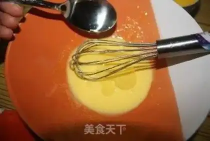 Make homemade salad dressing step 4
