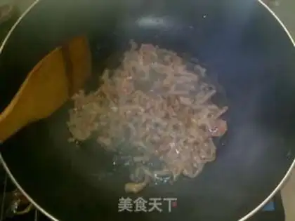 Make shredded noodles step 4