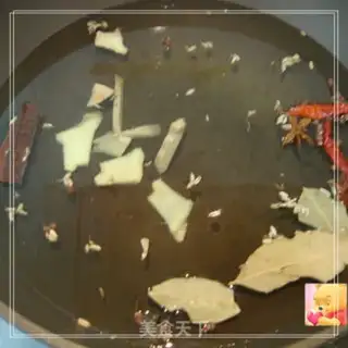Make Hand-shredded chicken with saliva step 1