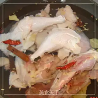 Make Hand-shredded chicken with saliva step 2