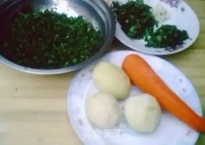 Make Vegetarian meatball soup step 0