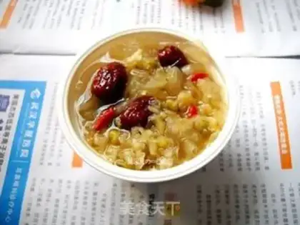 Make Red dates, mung bean and white fungus soup step 7