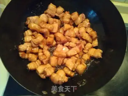Make braised pork and potatoes step 3