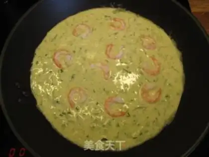 Make Shrimp and cucumber egg cake step 6