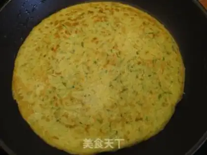 Make Shrimp and cucumber egg cake step 8