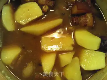 Make braised pork and potatoes step 10