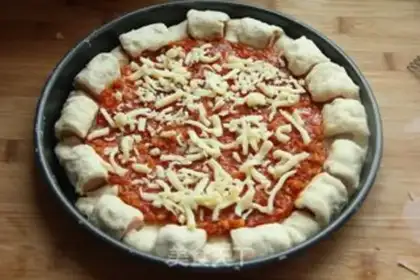 Make Colorful rolled pizza step 12