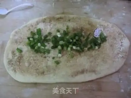 Make Scallion Fragrant Hair Pancake step 4