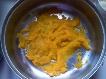 Make Pumpkin steamed dumplings step 3