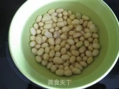 Make Watermelon soybean milk step 0