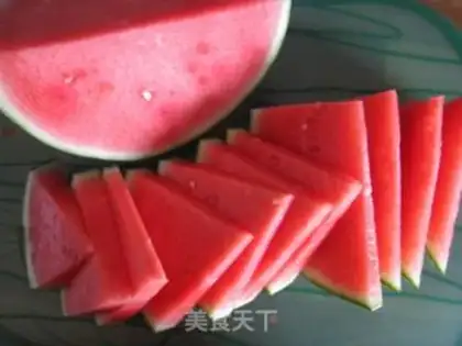 Make Watermelon soybean milk step 1