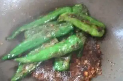 Make Tiger skin green pepper step 6