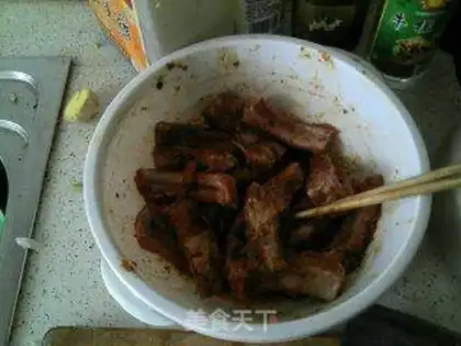 Make Sacha sauce pork ribs step 1