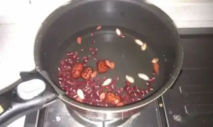 Make Sanhong Tang step 1
