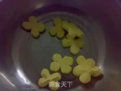 Make Holy Virgin Crispy Ball step 2