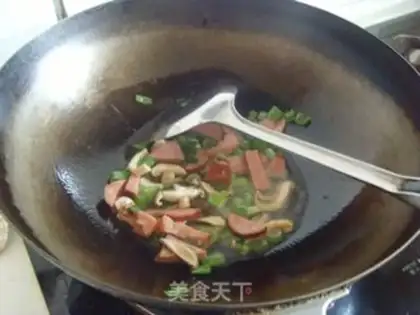 Make fried noodles step 2