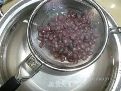 Make Wash red bean paste with water step 2