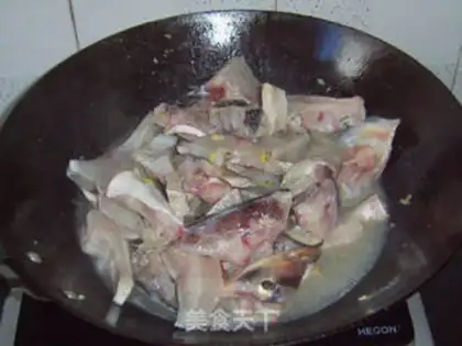 Make stir-fried fish pieces with green pepper step 7
