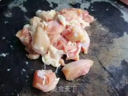 Make stir-fried chicken legs with kimchi step 0