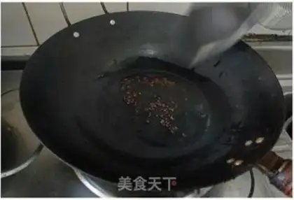 Make stir-fry purple cabbage step 1
