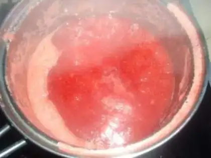 Make strawberry jam step 3