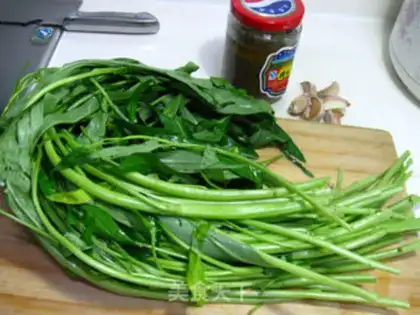 Make Water spinach in sesame sauce step 0