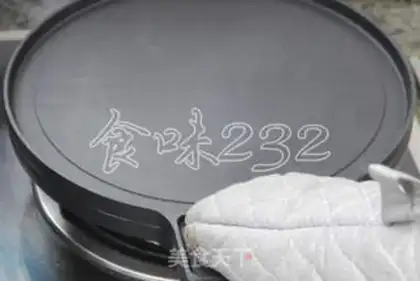 Make Delicious egg roll step 8