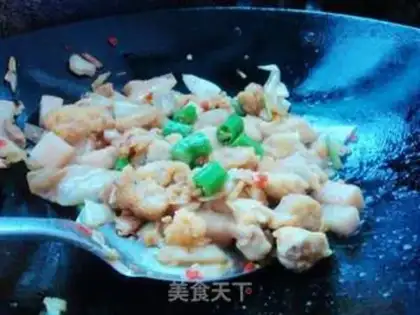 Make stir-fried chicken legs with kimchi step 6