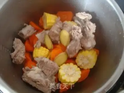Make Ribs, corn and radish soup step 3