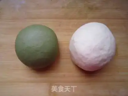 Make Matcha Rolls step 4