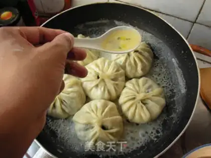 Make pan fried pork bun step 6