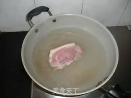 Make white cut meat step 1