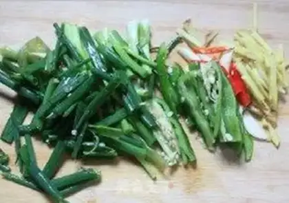 Make Sauted garlic with onion step 2