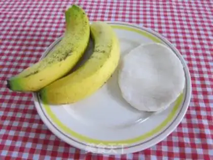 Make Banana roll step 0